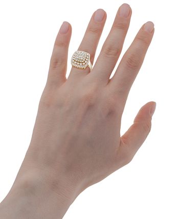 Wrapped in Love - Cushion Cluster Statement Ring (1 ct. t.w.) in 14k Gold