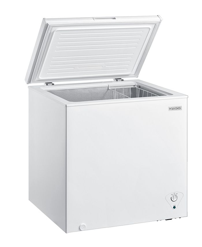 Igloo ICFMD70WH6A 7.0 Cu. Ft. Chest Freezer Macy