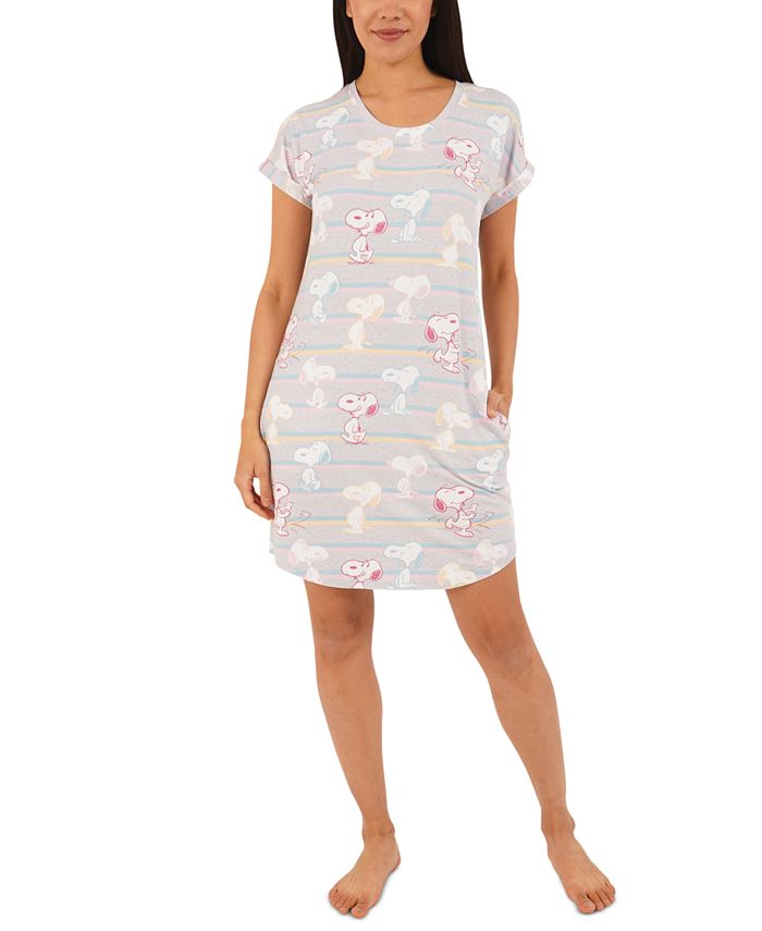Snoopy nightgown 2025