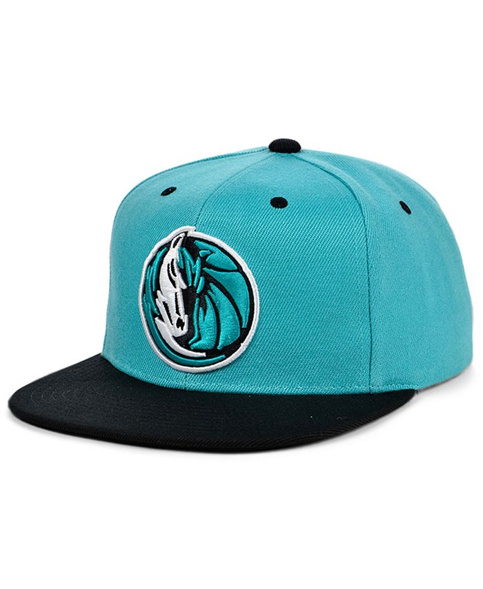 Dallas Mavericks Heritage86 Nike NBA Adjustable Hat.