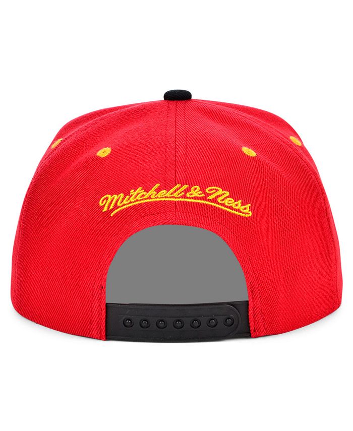 Ness Atlanta Hawks Red Hardwood Classic Snapback Cap