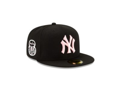 black and pink yankee hat