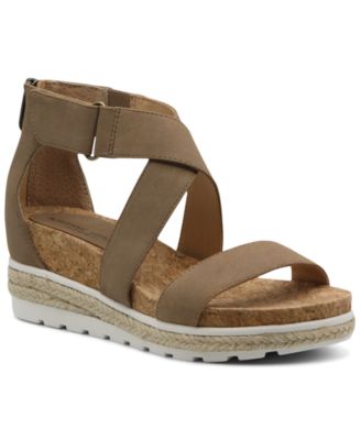 franco josette platform wedge sandal