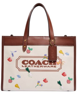 Coach ◆ 89488 Field tote 30 with coach badge COACH® Outlet | Field Tote 30 With Coach Badge