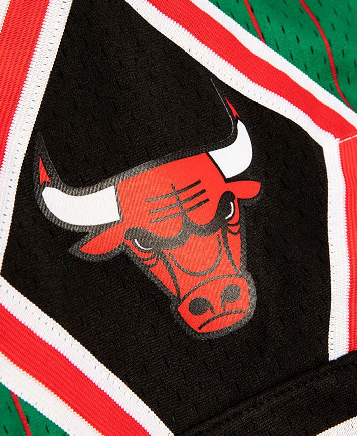 Mitchell & Ness Chicago Bulls Men's Reload Collection Swingman Shorts ...
