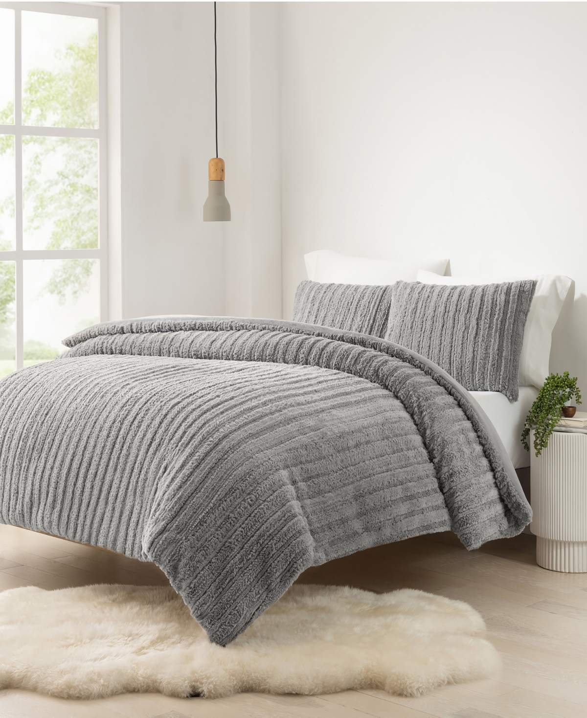 https://slimages.macysassets.com/is/image/MCY/products/6/optimized/19503483_fpx.tif?wid=1200&fmt=jpeg&qlt=100