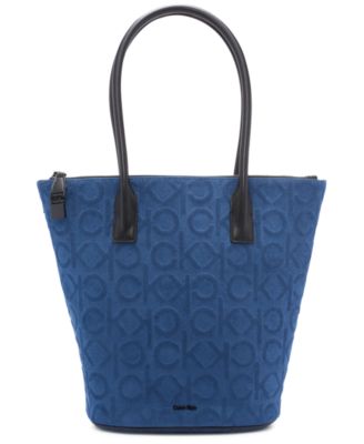 Calvin Klein - Modern Essentials Tote