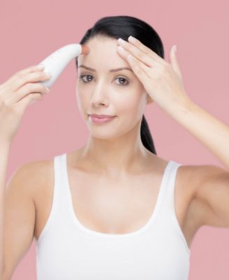 ReMOVE Micro Dermabrasion Device with Cooling Surface