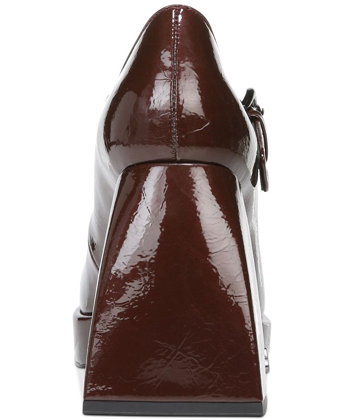 slim fit sandals