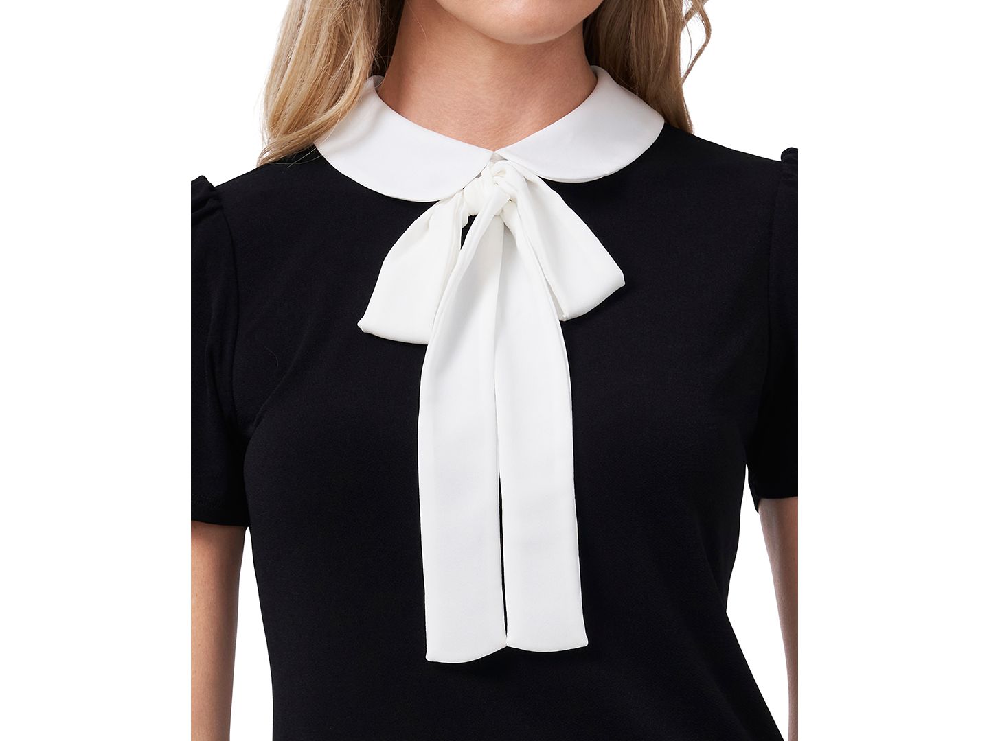 Женский топ CeCe Short Sleeve Collared Bow Neck Knit Top, цвет: Насыщенный чёрный — фото 3