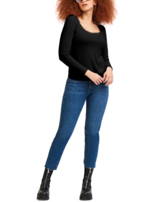 Black Tape - Ribbed Puff-Shoulder Top
