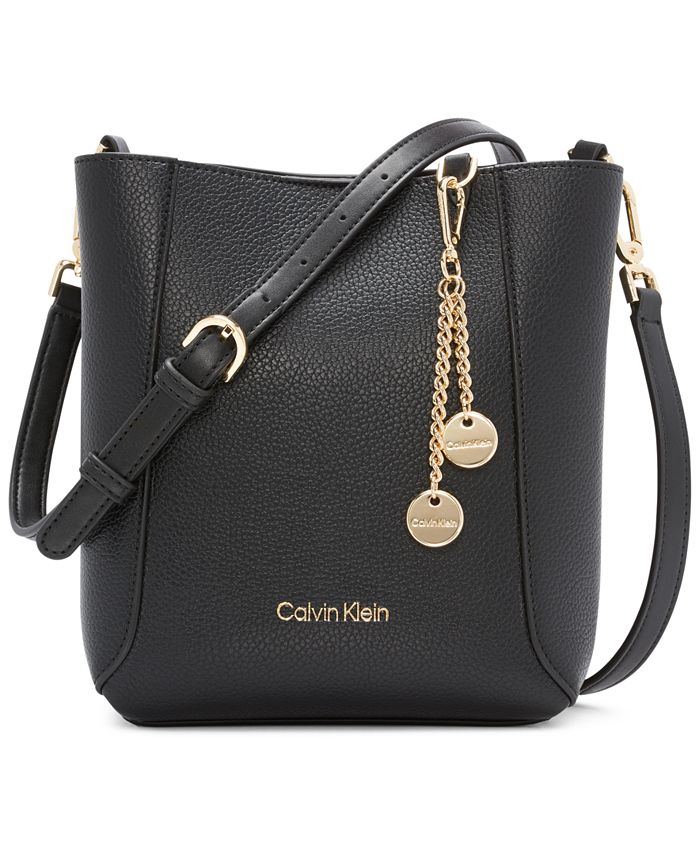 Chip transmissie Kijkgat Calvin Klein Denver Bucket Bag & Reviews - Handbags & Accessories - Macy's