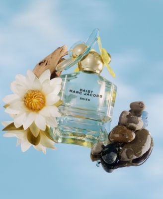 Marc Jacobs Daisy Skies Eau de Toilette Spray, 1.6 oz. - Macy's