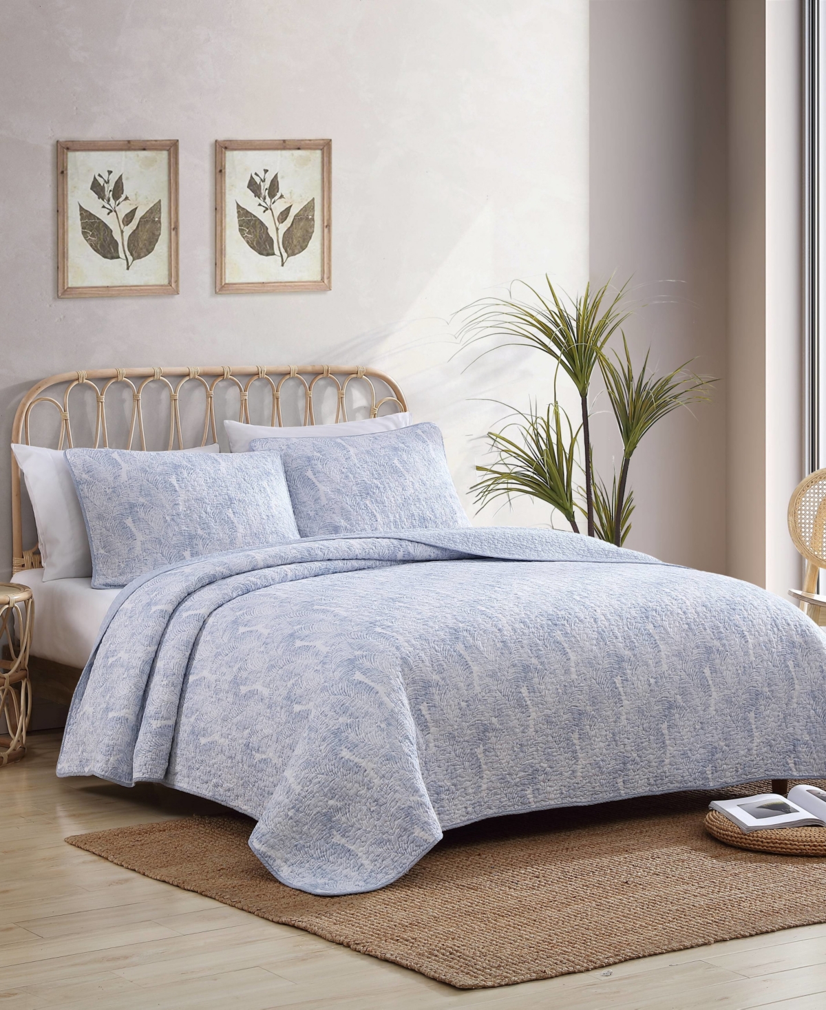 TOMMY BAHAMA HOME TOMMY BAHAMA DISTRESSED WATER LEAVES 2-PC. QUILT SET, TWIN BEDDING