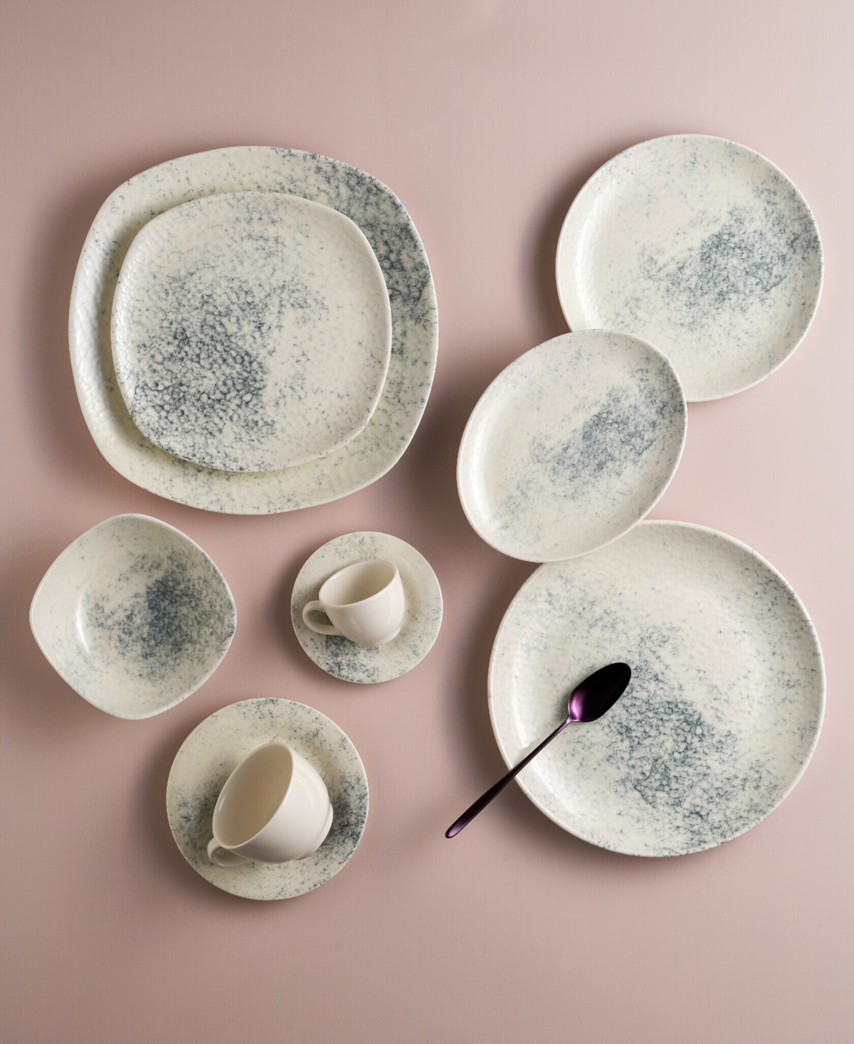 Smoky 12-Piece Dinner Set - Gray and White