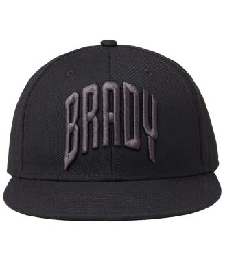 Mens BRADY Black Fitted Hat 6990₽