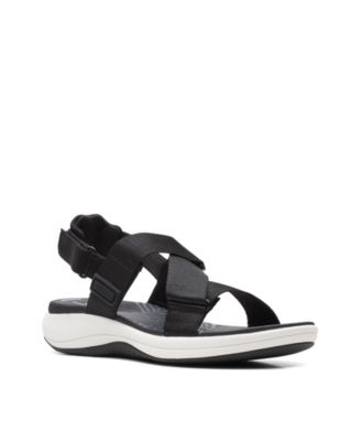 macys clarks flip flops