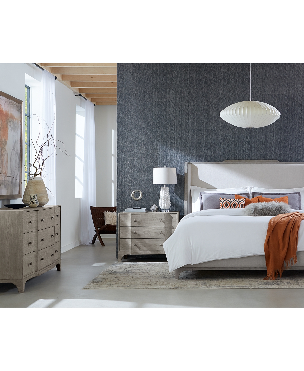 Albion Bedroom 3-pc. Set (Queen Bed, Dresser, Nightstand)