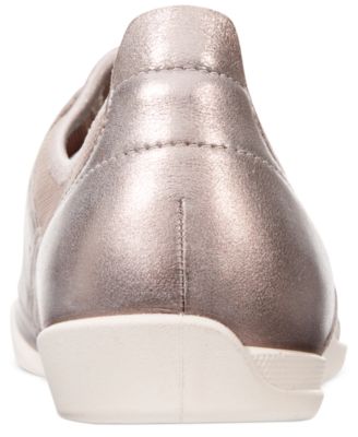 ecco bluma toggle sneaker