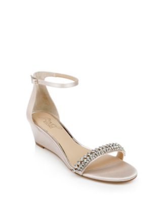 Jewel Badgley Mischka