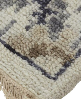 Beall R6712 5'6" x 8'6" Area Rug