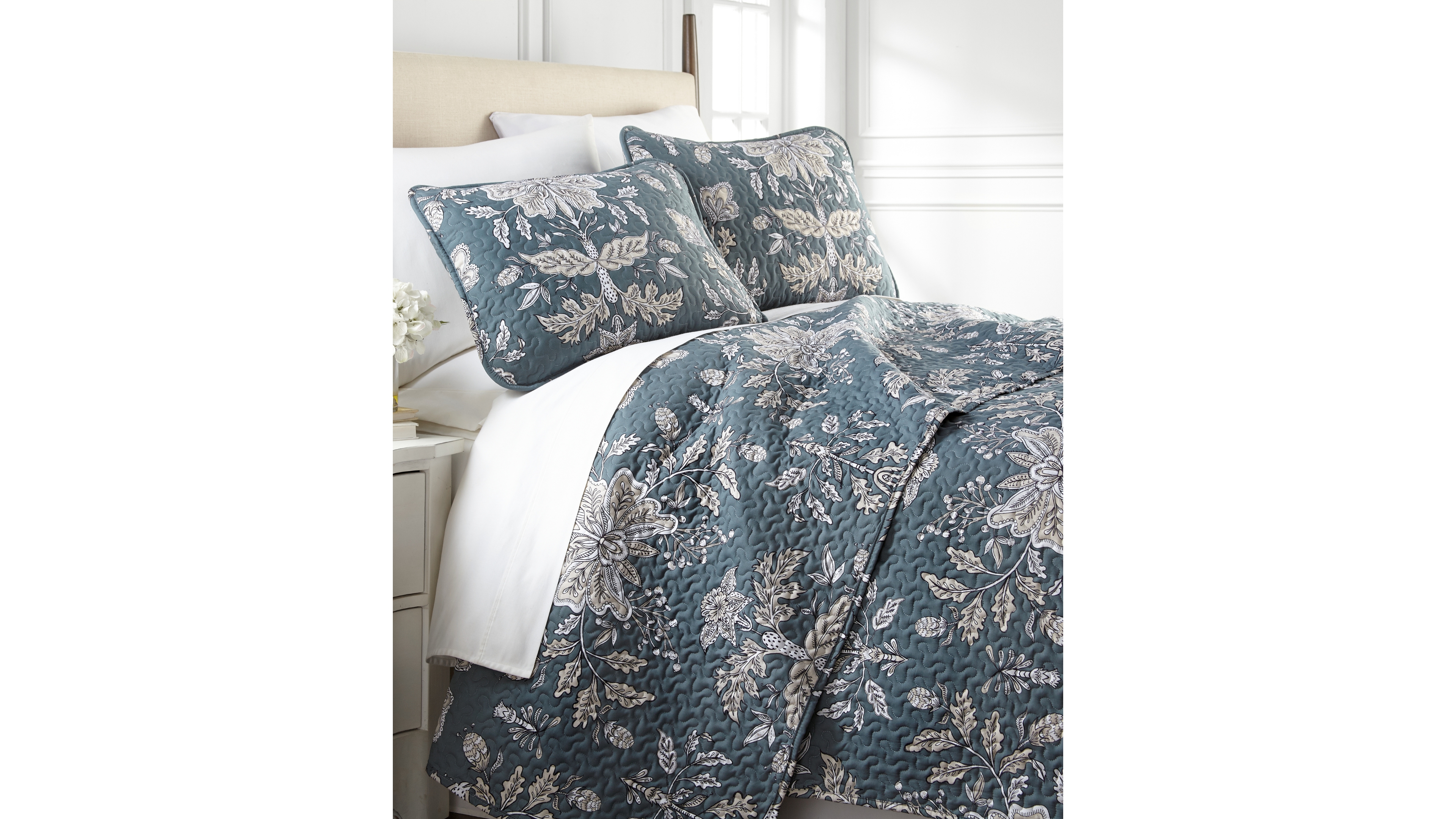 Southshore Fine Linens Vintage-Look Garden 3-Pc. Quilt Set, King/California King