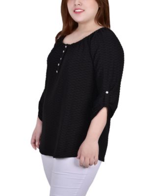 Plus Size 3/4 Sleeve Honeycomb Henley Top