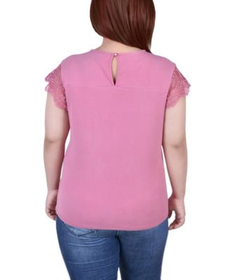 Plus Size Short Sleeve Lace and Crepe Top
