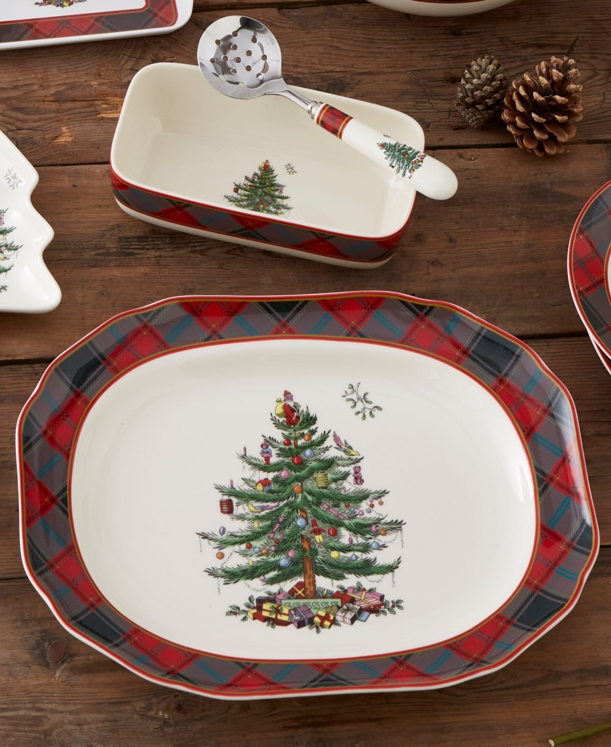 Spode Christmas Tree Tartan Rectangular Platter, 14"