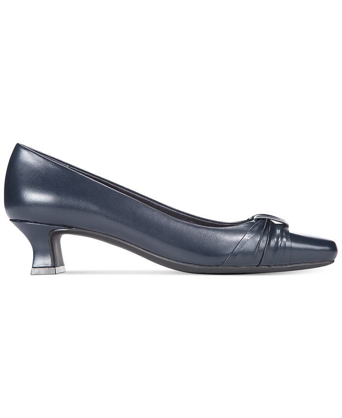 Easy Street Waive Square Toe Pump In Navy