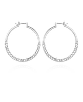 Серьги-кольца с цепочкой от Винса Камуто