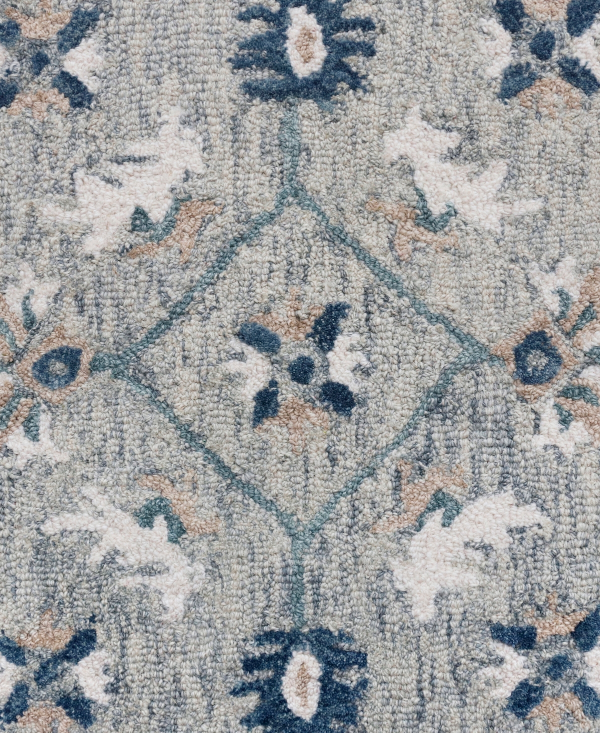 Lr Home Hans Hns-787 5' x 7'9" Area Rug