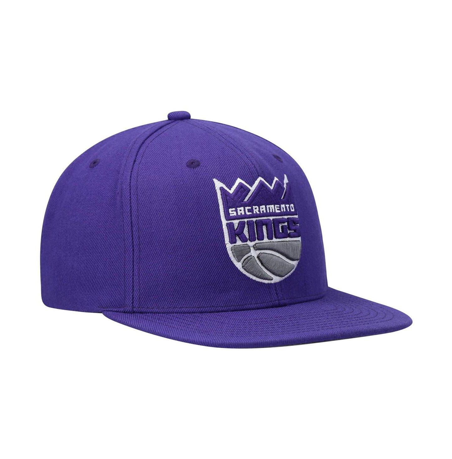 Мужская кепка Mitchell & Ness Purple Sacramento Kings Ground 2.0 Snapback Hat — фото 4