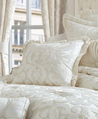 La Boheme Comforter Sets