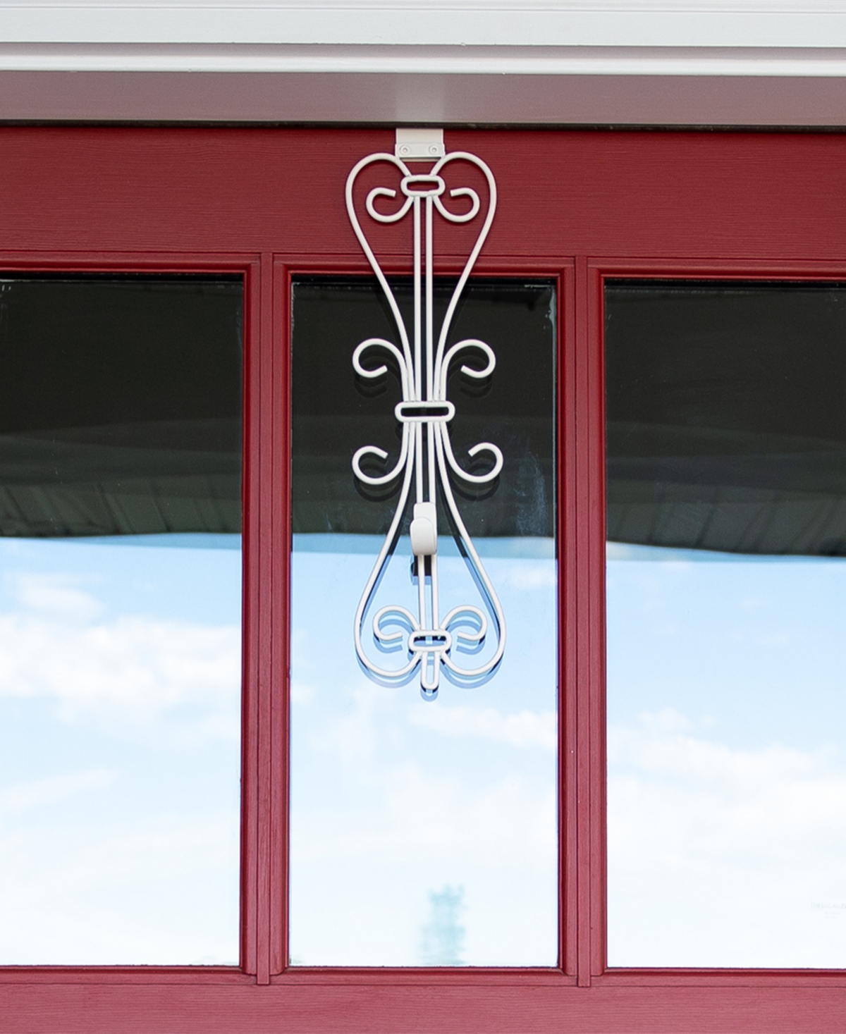 Village Lighting Elegant Adjustable Wreath Door Hanger