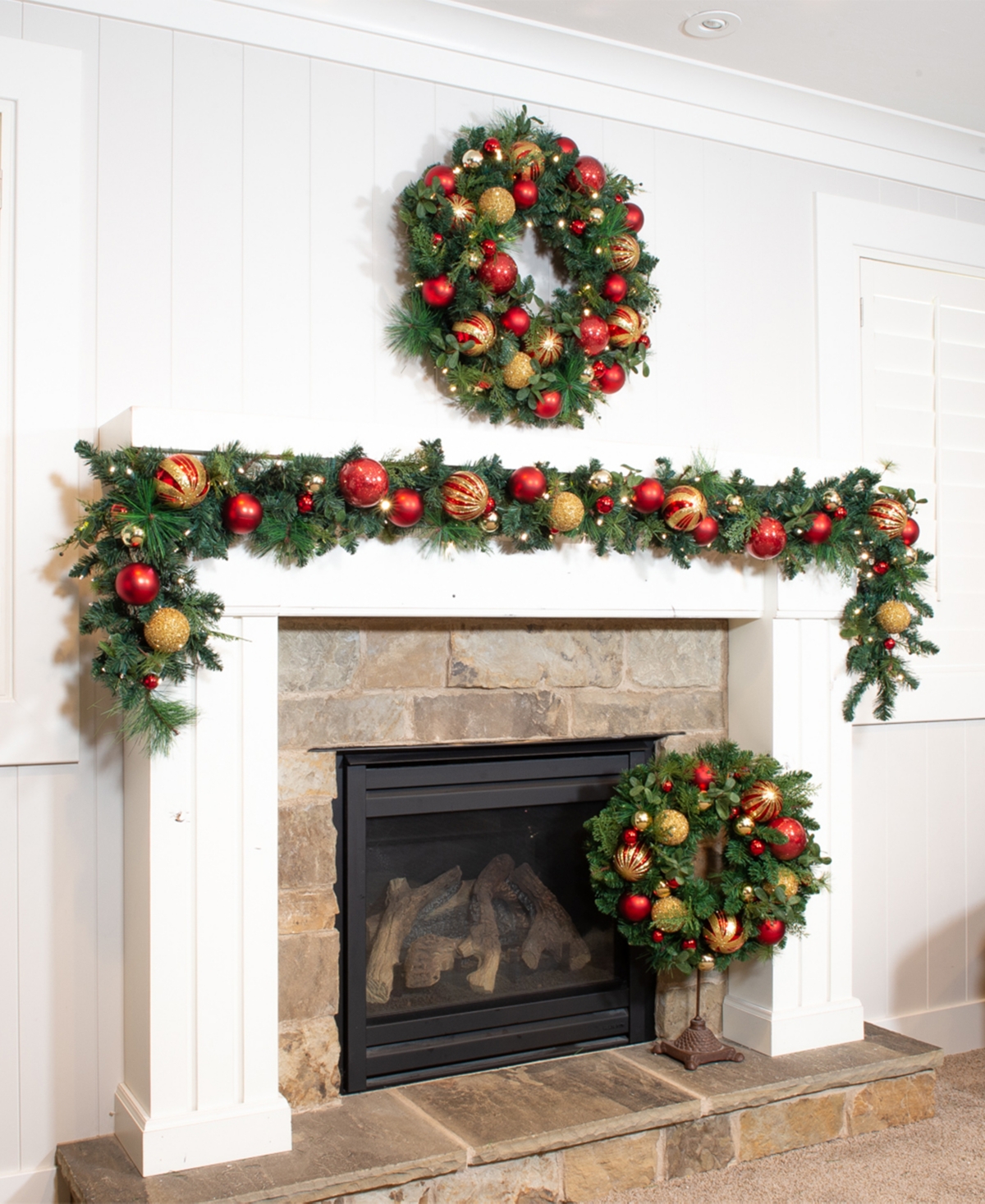 Village Lighting Artificial Christmas Garland with Lights, Christmas Classic