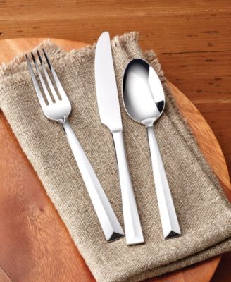 Moxie 20 Piece, Service for 4