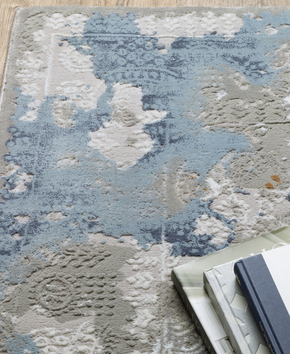 Jhb Design Easton 3313q 3'3" X 5' Area Rug In Beige,blue