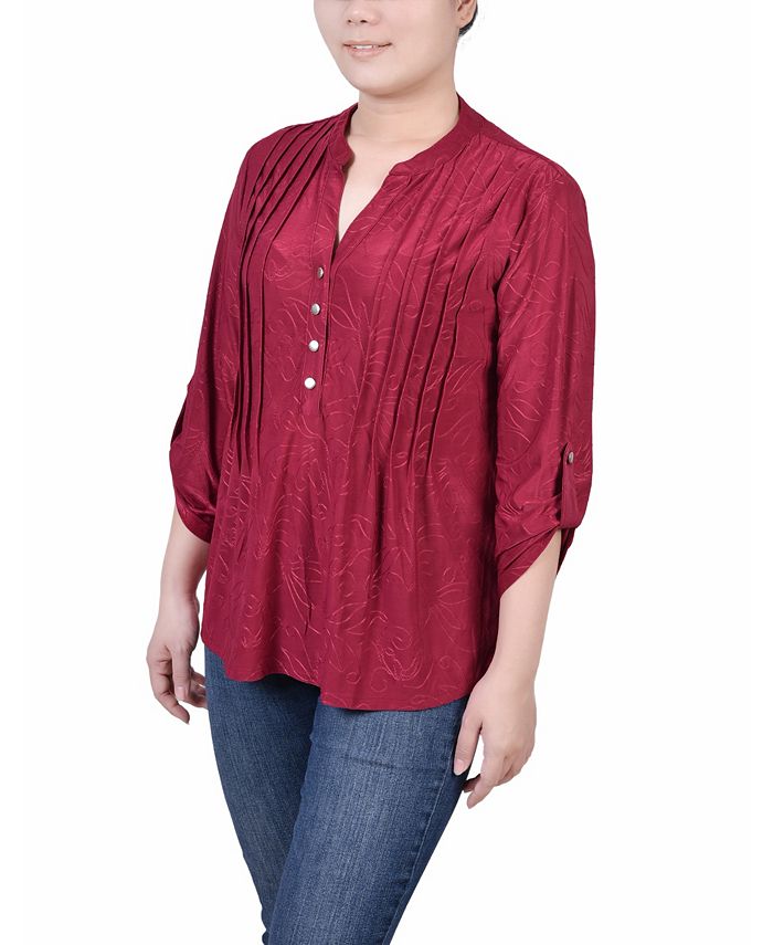 Surf The Web 3/4 Roll Tab Pullover Top - Plus
