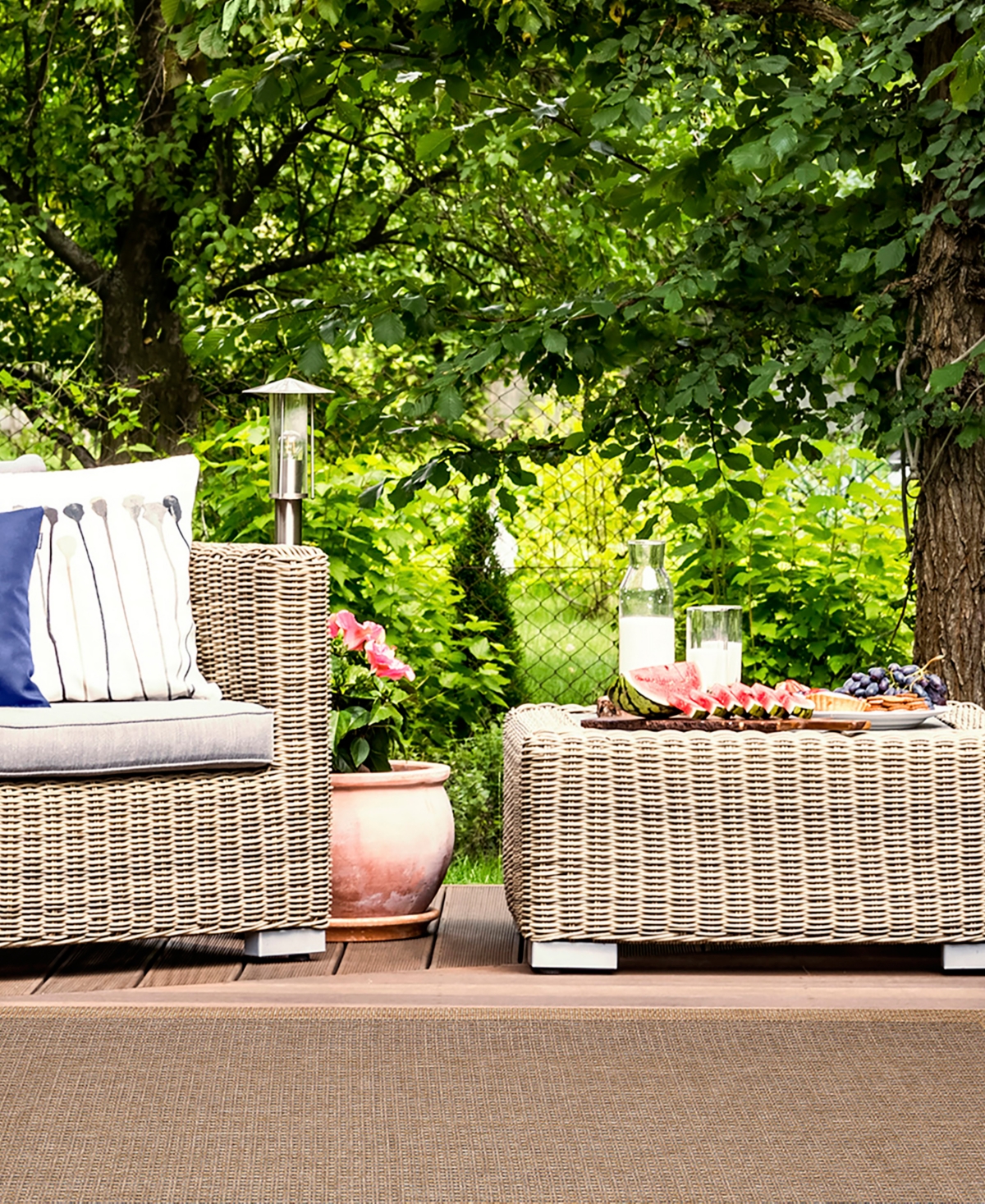 Liora Manne' Sahara Texture Border 7'10" x 9'10" Outdoor Area Rug