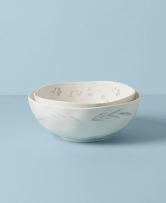 Oyster Bay Nesting Serving Bowls, Set of 2