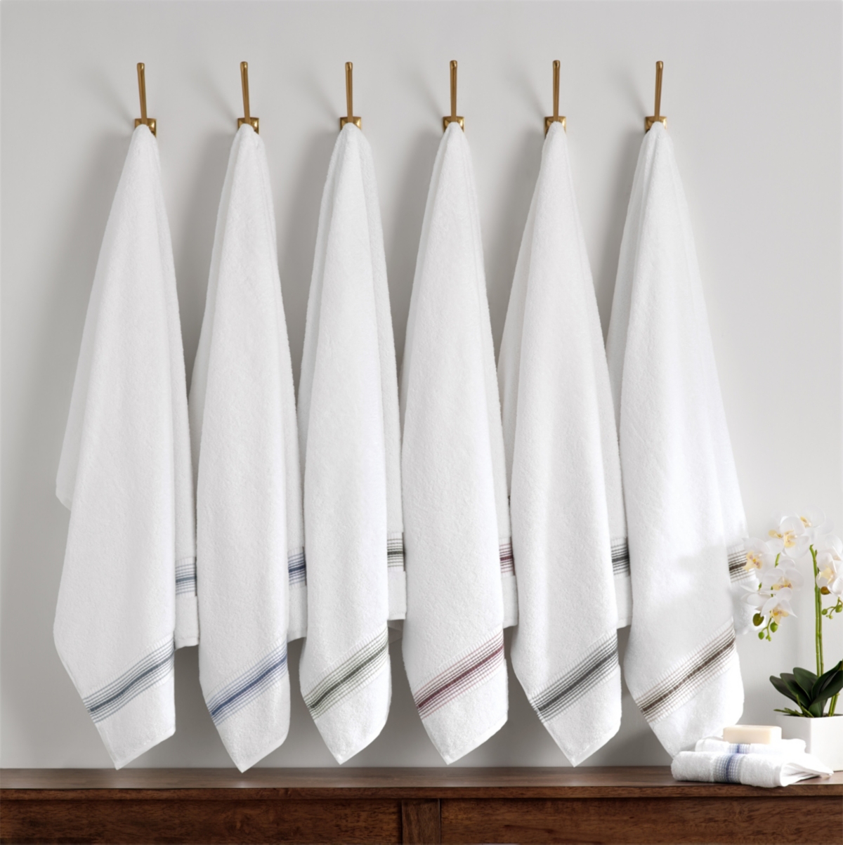 Aston and Arden White Turkish Luxury Striped Towels with for Bathroom Gsm, 30x60 in., 2-Pack , Super Soft Absorbent Bath Towels