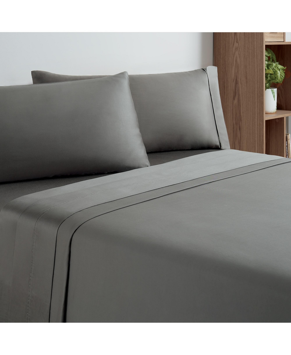 Aston and Arden Eucalyptus Tencel Sheet Set, 1 Flat Sheet, 1 Fitted Sheet, 2 Pillowcases, Ultra Soft Fabric, Breathable and Cooling, Eco-Friendl
