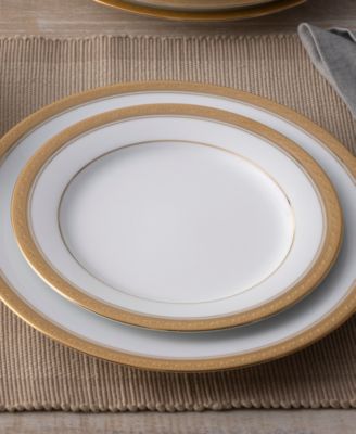 Crestwood Gold Set of 4 Salad Plates, Service For 4
