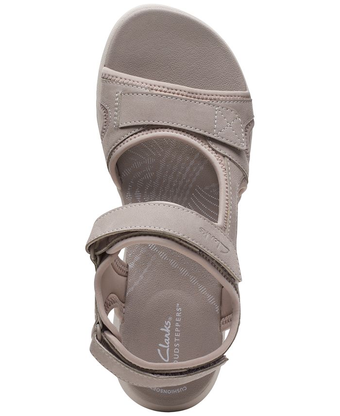 Clarks trace store bay sandals