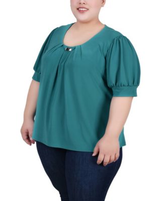 Plus Size Short Balloon Sleeve Top with Hardware