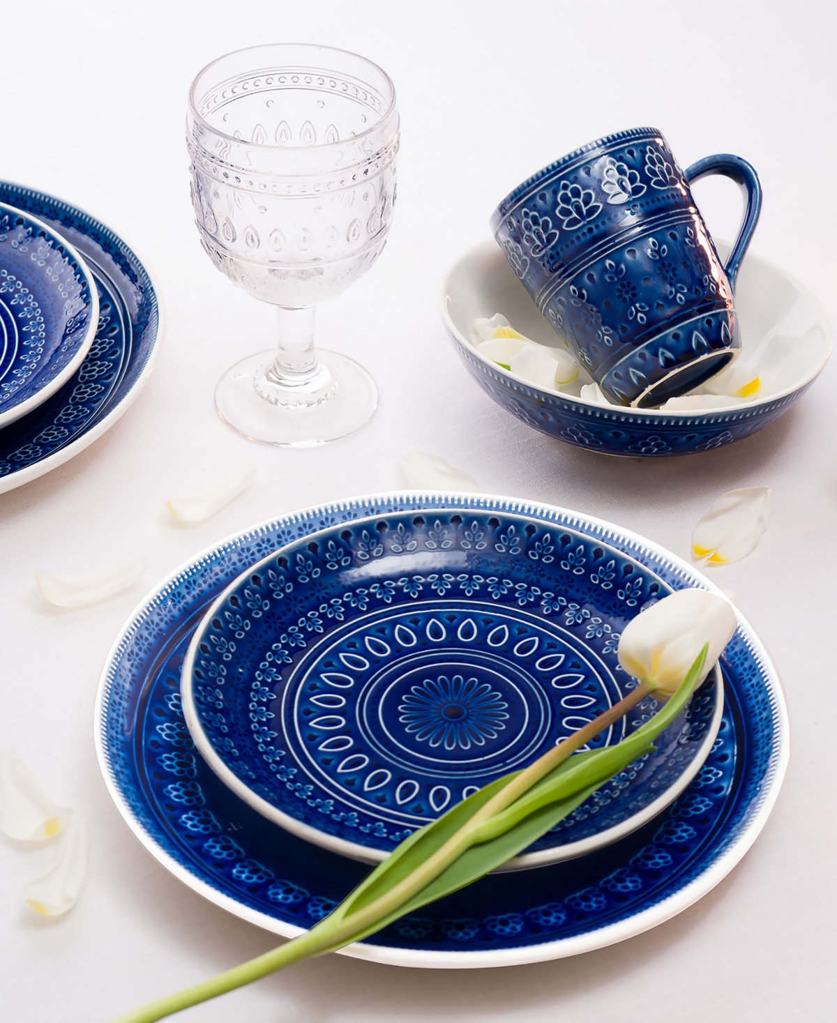 Fez Dinnerware Set, 16 Piece - Cobalt Blue