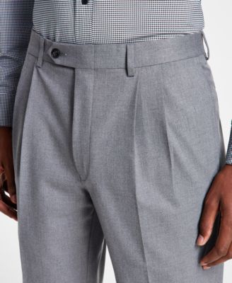 Men's Pleated Solid Classic Fit Pants