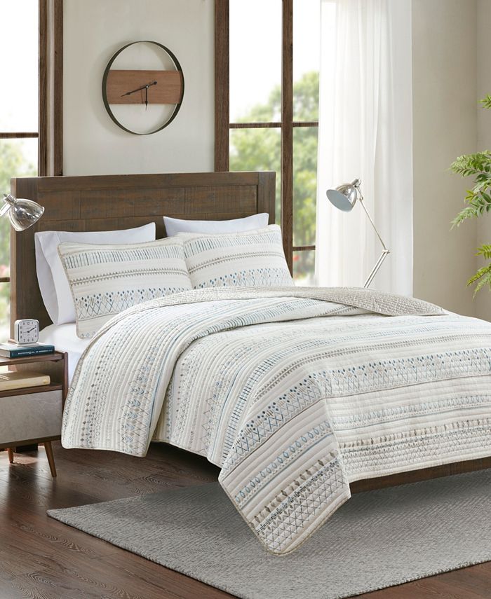 Madison Park Fraser 3 Piece Reversible Printed Microfiber Seersucker Quilt Set Fullqueen Macys 4354