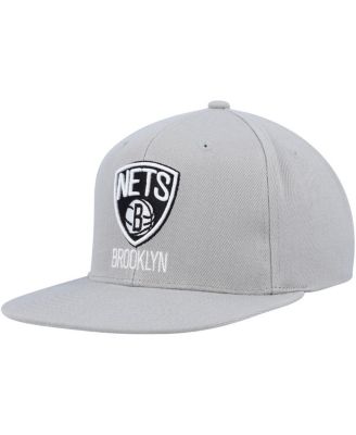 Men's Gray Brooklyn Nets Side Core 2.0 Snapback Hat